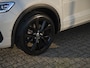 Volkswagen T-Roc 1.5 TSI R-Line Black Style Edition | Pano | Navi | App-connect | LED Plus | 19" LMV Black | Nw.prijs € 55.660,-!
