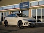 Volkswagen T-Roc 1.5 TSI R-Line Black Style Edition | Pano | Navi | App-connect | LED Plus | 19" LMV Black | Nw.prijs € 55.660,-!
