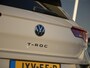 Volkswagen T-Roc 1.5 TSI R-Line Black Style Edition | Pano | Navi | App-connect | LED Plus | 19" LMV Black | Nw.prijs € 55.660,-!
