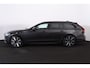 Volvo V90 T6 Recharge AWD Plus Dark - IntelliSafe Assist & Surround - 360º Camera - Harman/Kardon audio - Adaptieve LED koplampen - Verwarmde voorstoelen, stuur & achterbank - Parkeersensoren voor & achter - Elektr. bedienb. voorstoelen met geheugen - Extra getint glas - Elektr. inklapbare trekhaak - 19' LMV