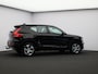 Volvo XC40 2.0 T4 Momentum Pro / Trekhaak / Stoel+stuurwielverwarming / CarPlay / Parkeercamera