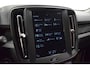 Volvo XC40 T3 157pk/ Trekhaak 1600kg/ Apple CarPlay/ Cruise/ Parkeerverw./ Stuur & Stoel verw./ Achterbank verw