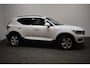Volvo XC40 T3 157pk/ Trekhaak 1600kg/ Apple CarPlay/ Cruise/ Parkeerverw./ Stuur & Stoel verw./ Achterbank verw