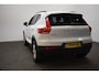 Volvo XC40 T3 157pk/ Trekhaak 1600kg/ Apple CarPlay/ Cruise/ Parkeerverw./ Stuur & Stoel verw./ Achterbank verw