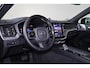 Volvo XC60 T6 Recharge AWD Ultra Black Edition - Panorama/schuifdak - IntelliSafe Assist & Surround - Massage & Ventilatie stoelen - 360º Camera - Bowers & Wilkins audio - Nappa Leder - Adaptieve LED koplampen - Verwarmde voorstoelen & stuur - Parkeersensoren voor & achter - Elektr. bedienb. voorstoelen met geheugen - Head up display - Draadloze tel. lader - Extra getint glas - 21' LMV