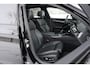 BMW 5-Serie 530i High Executive M-Sport | Facelift | 20" | Leer | Schuif/kantel dak | HUD | Hifi | Elektr. stoel memory | 4-zone clima | Alarm kl. 3 | Grootlichtassistent | Etc.
