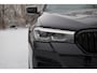 BMW 5-Serie 530i High Executive M-Sport | Facelift | 20" | Leer | Schuif/kantel dak | HUD | Hifi | Elektr. stoel memory | 4-zone clima | Alarm kl. 3 | Grootlichtassistent | Etc.