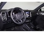 Volvo XC40 Twin Ultimate 78 kWh - Panorama/schuifdak - IntelliSafe Assist & Surround - 360º Camera - Harman/Kardon audio - Verwarmde voorstoelen & stuur - Parkeersensoren voor & achter - Elektr. bedienb. voorstoelen met geheugen links - Draadloze tel. lader - Warmtepomp - Extra getint glas - Elektr. inklapbare trekhaak - 20' LMV