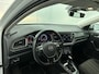 Volkswagen T-Roc 1.5 TSI Style | Automaat | Adaptive cruise | Stoel & stuurverwarming | Navigatie | Camera