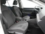 Volkswagen Golf 1.4 eHybrid Style Navigatie - LED - Ergo-Active bestuurdersstoel - PDC - Stoelverwarming