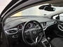 Opel Astra 1.0 Turbo Business | Cruise control | Stoel & stuurverwarming | parkeersensoren voor & achter | Trekhaak
