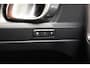 Volvo XC40 P8 Recharge AWD R-Design 78 kWh 3-Fase [ Stylingpack Comfortstoelen Stoelverwarming ]