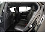 Volvo XC40 P8 Recharge AWD R-Design 78 kWh 3-Fase [ Stylingpack Comfortstoelen Stoelverwarming ]
