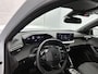 Peugeot 2008 1.2 Hybrid Allure 145pk Automaat | Navigatie | Climate Control | Adatieve Cruise Control | 17"LMV | Camera Voor + Achter | Dodehoekdetectie | LED | Apple Carplay/Android Auto |