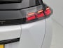Peugeot 2008 1.2 Hybrid Allure 145pk Automaat | Navigatie | Climate Control | Adatieve Cruise Control | 17"LMV | Camera Voor + Achter | Dodehoekdetectie | LED | Apple Carplay/Android Auto |