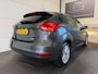 Ford Focus 1.0 Titanium Cruise Control, Achteruitrijcamera, Bluetooth, Parkeersensoren Rondom, Stoelverwarming, Navigatie, Airco
