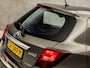 Toyota Yaris 1.5 Hybrid Sport Automaat (NAVIGATIE, CLIMATE, CAMERA, STOELVERWARMING, SPORTSTOELEN, BLUETOOTH, TREKHAAK, LM VELGEN, NIEUWE APK, NIEUWSTAAT)