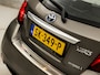 Toyota Yaris 1.5 Hybrid Sport Automaat (NAVIGATIE, CLIMATE, CAMERA, STOELVERWARMING, SPORTSTOELEN, BLUETOOTH, TREKHAAK, LM VELGEN, NIEUWE APK, NIEUWSTAAT)
