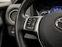Toyota Yaris 1.5 Hybrid Sport Automaat (NAVIGATIE, CLIMATE, CAMERA, STOELVERWARMING, SPORTSTOELEN, BLUETOOTH, TREKHAAK, LM VELGEN, NIEUWE APK, NIEUWSTAAT)