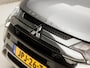 Mitsubishi Outlander 2.4 PHEV Intense 225Pk Automaat (GROOT NAVI, LEDER/ALCANTARA, CAMERA, STOELVERWARMING, SPORTSTOELEN, GETINT GLAS, CRUISE, KEYLESS, ELEK ACHTERKLEP, NIEUWSTAAT)