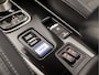 Mitsubishi Outlander 2.4 PHEV Intense 225Pk Automaat (GROOT NAVI, LEDER/ALCANTARA, CAMERA, STOELVERWARMING, SPORTSTOELEN, GETINT GLAS, CRUISE, KEYLESS, ELEK ACHTERKLEP, NIEUWSTAAT)