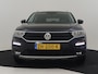 Volkswagen T-Roc 1.0 TSI Style 115pk | Trekhaak | Adaptief cruise control | Navigatie | App connect | Privacy glass | Parkeersensoren v+a | 16"LMV