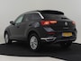 Volkswagen T-Roc 1.0 TSI Style 115pk | Trekhaak | Adaptief cruise control | Navigatie | App connect | Privacy glass | Parkeersensoren v+a | 16"LMV