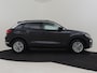 Volkswagen T-Roc 1.0 TSI Style 115pk | Trekhaak | Adaptief cruise control | Navigatie | App connect | Privacy glass | Parkeersensoren v+a | 16"LMV
