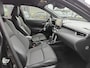 Toyota Corolla Cross 2.0 High Power Hybrid First Edition ALL-SEASON STOELVERW PARK-SENSOREN BLIND-SPOT KEYLESS 18"LM-VELGEN ELEK-ACHTERKLEP APPLE/ANDROID DRAADLOOS-LADEN