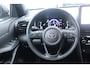 Toyota Yaris Cross HYBRID 115 DYNAMIC STOEL/STUUR/VOORRUITVERW. ANDROID/APPLE KEYLESS CAMERA NAVI 17"LM-VELGEN