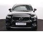 Volvo XC40 T3 Momentum - Panorama/schuifdak - Harman/Kardon audio - Parkeercamera achter - Verwarmde voorstoelen - Parkeersensoren voor & achter - Draadloze tel. lader - Volvo On Call - Cruise control - Extra getint glas - Elektr. inklapbare trekhaak - 18' LMV