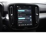Volvo XC40 B4 211PK Automaat Plus Dark / Extra getint glas / Microtech/Nubuck / Camera achter