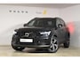 Volvo XC40 B4 211PK Automaat Plus Dark / Extra getint glas / Microtech/Nubuck / Camera achter