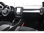 Volvo XC40 B4 211PK Automaat Plus Dark / Extra getint glas / Microtech/Nubuck / Camera achter