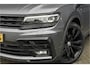 Volkswagen Tiguan 1.4 TSI R-Line Pano ACC Leder Trekhaak 20"
