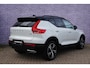 Volvo XC40 2.0 T4 R-Design | Trekhaak | Panorama dak | Adaptieve cruise control | Parkeercamera | Stoelverwarming |