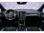 Volvo XC40 2.0 T4 R-Design | Trekhaak | Panorama dak | Adaptieve cruise control | Parkeercamera | Stoelverwarming |