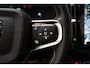 Volvo XC40 P8 Recharge AWD R-Design 78kWh 3-Fase [ Harman/Kardon Stuur-&Stoelverwarming Navi Camera Apple/Android ]