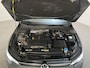 Volkswagen Golf 1.5 eTSI DSG Life Business Alcantara Camera Stoelverwarming Navigatie