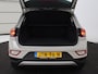 Volkswagen T-Roc 1.0 TSI Life | Stoelverwarming | Carplay | Adaptive cruise | Virtual Cockpit | Full LED | Park Assist | Airco | Bluetooth
