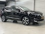 Nissan Qashqai 1.2 Tekna + / Navigatie / Half Lederenbekleding / 360 Graden Camera / Panoramadak / Elektrische Stoelverstelling / Stoelverwarming / 19 inch Wielen /