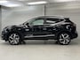 Nissan Qashqai 1.2 Tekna + / Navigatie / Half Lederenbekleding / 360 Graden Camera / Panoramadak / Elektrische Stoelverstelling / Stoelverwarming / 19 inch Wielen /