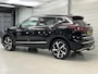 Nissan Qashqai 1.2 Tekna + / Navigatie / Half Lederenbekleding / 360 Graden Camera / Panoramadak / Elektrische Stoelverstelling / Stoelverwarming / 19 inch Wielen /