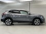 Nissan Qashqai 1.3 DIG-T Tekna + / Lederen Bekleding / Stoelverwarming / Panoramadak / Navigatie / 360 Graden Camera / Elektrische Stoelverstelling /