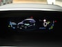 Peugeot e-2008 I GT EV 50kWh 136pk | SOH 99% I 3-Fase | Camera | Keyless Entry | Navigatie | Stoelverwarming | 3D Cockpit | Dode-hoek Bewaking