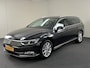 Volkswagen Passat Variant 1.5 TSI Highline Business R RIJKLAAR! Afn. Trekhaak / Carplay / Navi / PDC / Camera