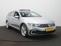 Volkswagen Passat Variant 1.4 TSI PHEV GTE Business Panoramaschuif-kanteldak - Camera - ACC - Side Assist - Stoelverwarming - IQ.LIGHT - ErgoComfort-stoel - Navigatie