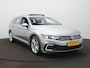 Volkswagen Passat Variant 1.4 TSI PHEV GTE Business Panoramaschuif-kanteldak - Camera - ACC - Side Assist - Stoelverwarming - IQ.LIGHT - ErgoComfort-stoel - Navigatie