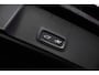 Volvo XC40 1.5 T4 Plug-in hybrid Plus Dark | Trekhaak | Stoel en Stuurverwarming | Harman Kardon | 19" Velgen | LED mistlampen |