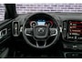 Volvo XC40 1.5 T4 Plug-in hybrid Plus Dark | Trekhaak | Stoel en Stuurverwarming | Harman Kardon | 19" Velgen | LED mistlampen |